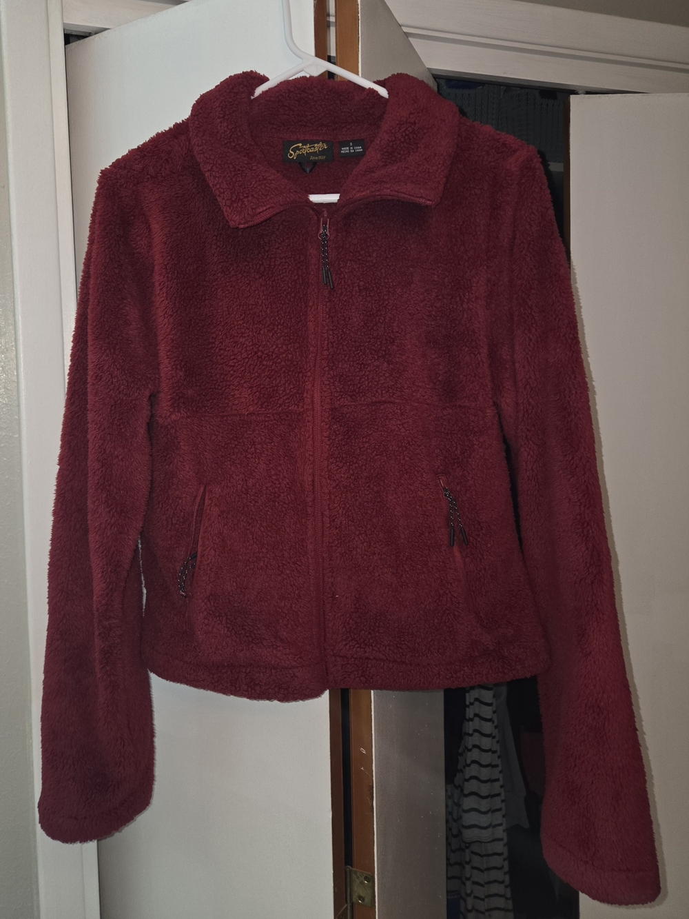 Signature Style Women's Burgundy Plush Teddy Jacket with Zip Pockets